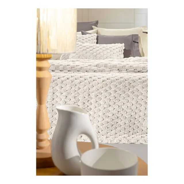 ΓΟΥΝΙΝΗ ΚΟΥΒΕΡΤΑ KING SIZE(240×260) ELIXIR IVORY GUY LAROCHE 3