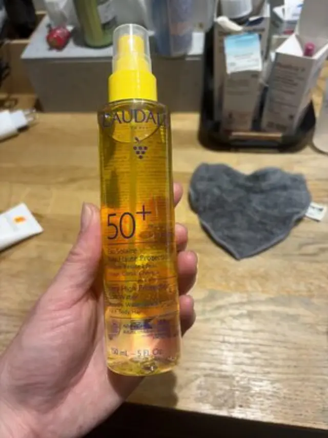 CAUDALIE Very High Protection Sun Water Αντηλιακή Λοσιόν για Πρόσωπο, Σώμα & Μαλλιά SPF50+ 150ml