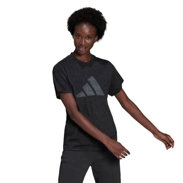Adidas Future Icons Winners 3.0 Γυναικείο Αθλητικό T-shirt Μαύρο HA5371 - XS