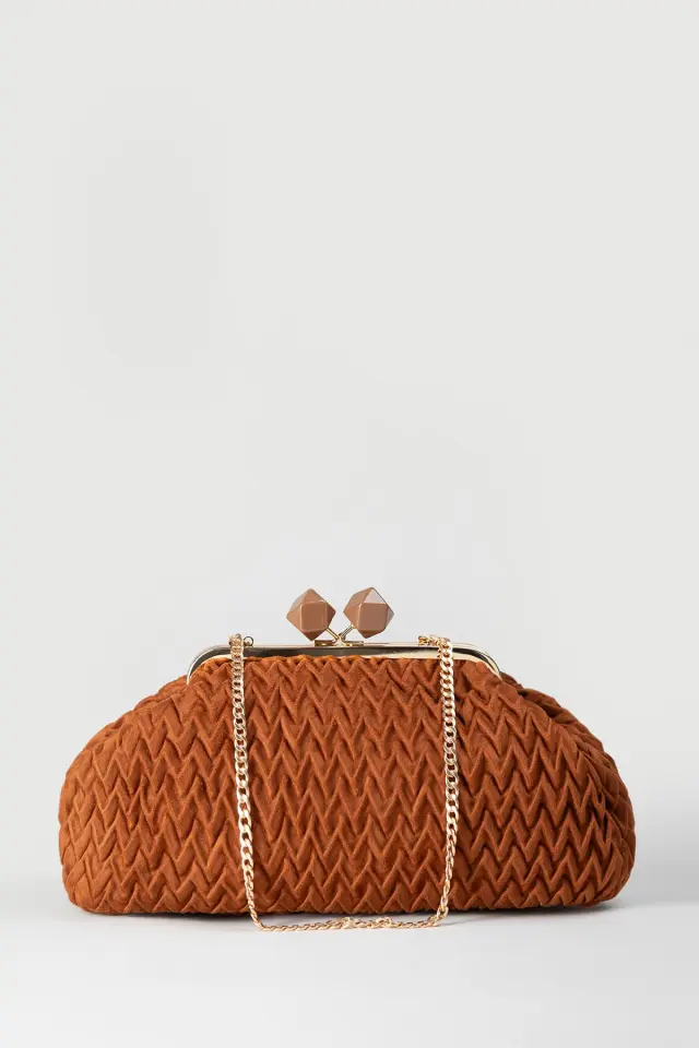 Γυναικείο clutch με αλυσίδα