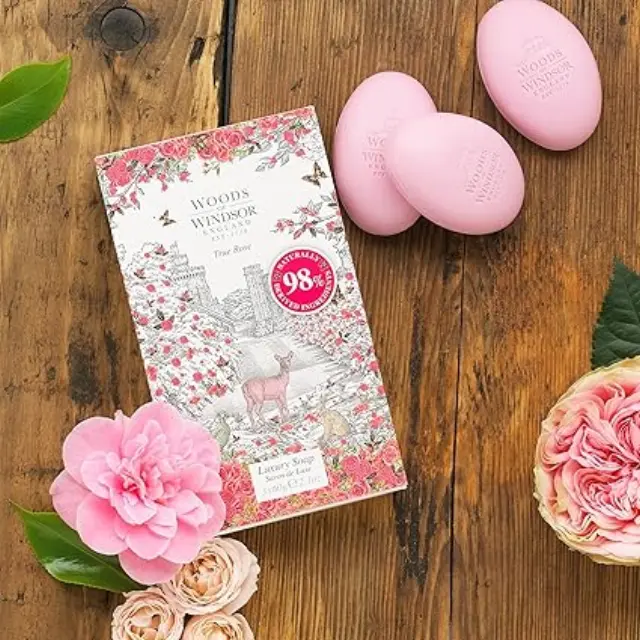 WOODS OF WINDSOR Luxury True Rose Σαπούνια πολυτελείας με άρωμα τριαντάφυλλο 3 x 60 gr 3