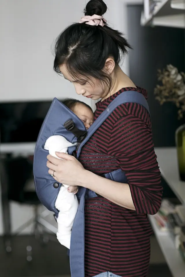 BabyBjörn Μάρσιπος Mini Cotton, Vintage Indigo - 1408-021074 2