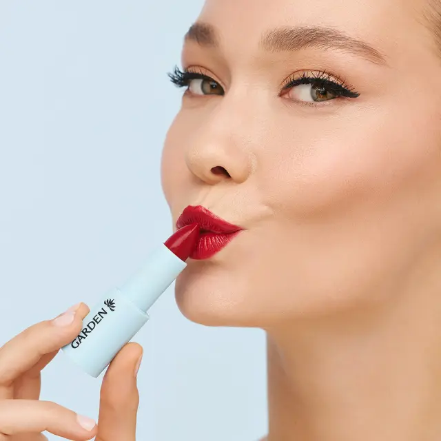 Garden Velvet Lipstick 515 Juicy Red 4gr 2