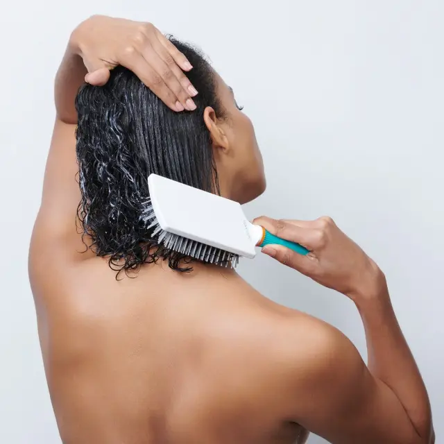 Moroccanoil Paddle Ceramic Ionic Brush Large 3