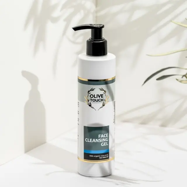 OLIVE TOUCH Gel Καθαρισμού Προσώπου με βιολογικό λάδι Ελιάς και λάδι Τεϊόδενδρου 250ml