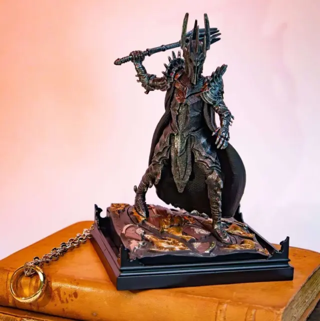 Sauron Diorama - The Lord of the Rings - Collector&rsquo;s Figurine - Fan Shop and Merchandise 2