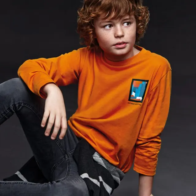 Junior 10 έως 18 ετών Μπλούζα σταμπωτή πλάτη Better Cotton κρόκος - 16Ε