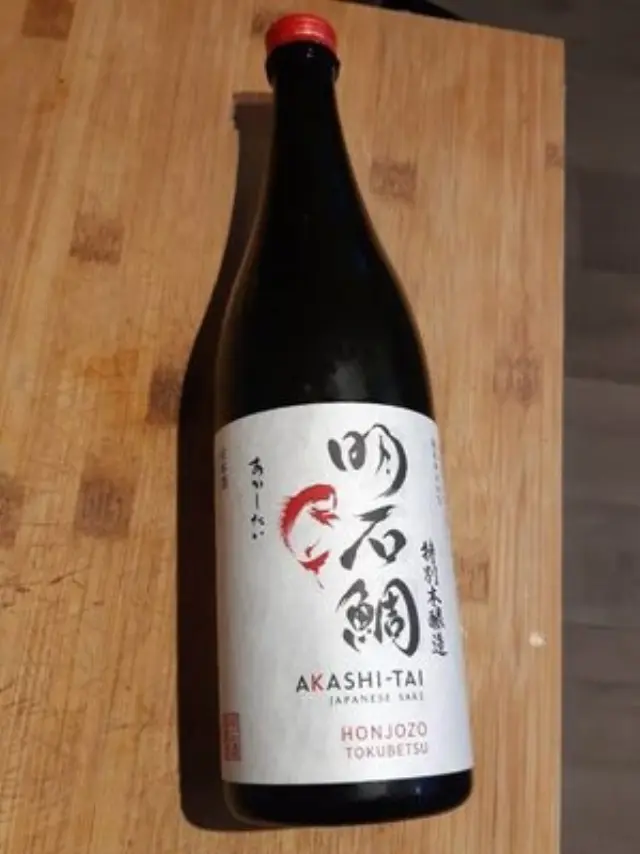 AKASHI-TAI HONJOZO TOKUBETSU JAPANESE SAKE 720ML