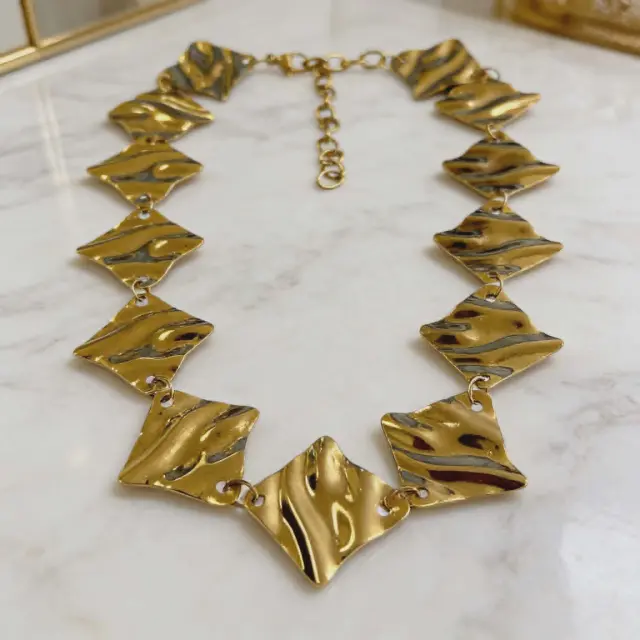 Wavy Plate Statement Necklace Gold Stainless Steel
