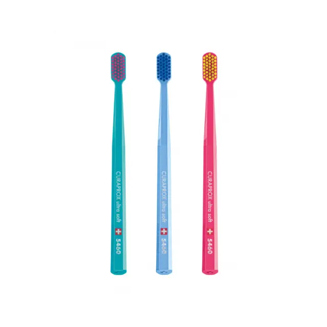 Curaprox Οδοντόβουρτσα CS 5460 Family Pack 2+1 Δώρο 2