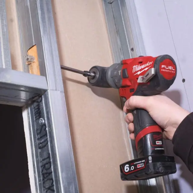 Milwaukee 4933464138 - Δραπανοκατσάβιδο Μπαταρίας Κρουστικό 12V Li-ion, M12 FPDX KIT-202X με 2 Μπαταρίες 2Ah (2x 2Ah) + Φορτιστή + Βαλίτσα 2