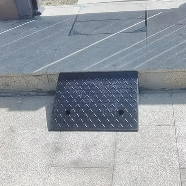 BORMANN Pro BPP2499 - BORMANN Pro BPP2499 Ράμπα Parking Πεζοδρομίου M48xΠ32xΥ13cm , Λαστιχένια , Μαύρη (071402) 2