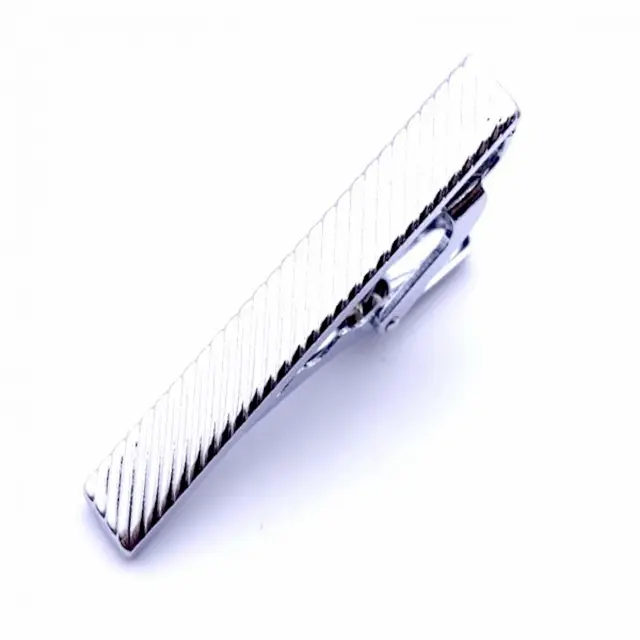Μαγνητικό Διαγωνάλ Ασημί Κλιπ Γραβάτας 4 cm 3