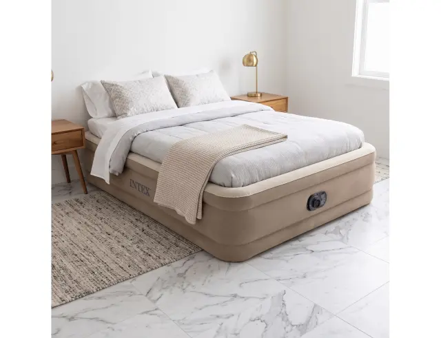 Διπλό Φουσκωτό Στρώμα Ultra Plush Intex με ηλεκτρική αντλία USB και διαστάσεις 203x152x46cm 68064428
