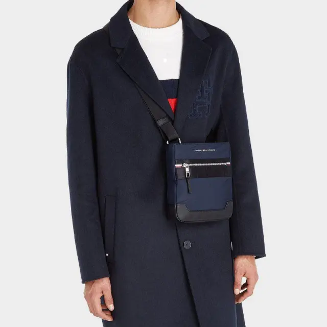 Tommy Hilfiger - Th Elevated Ανδρική Τσάντα Στήθους AM0AM11570-DW6 Μπλε Ναυτικό 2