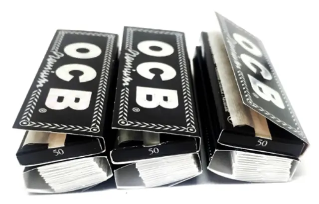 OCB Premium Χαρτάκια - Μαύρο - 1¼ με Τζιβάνες 3