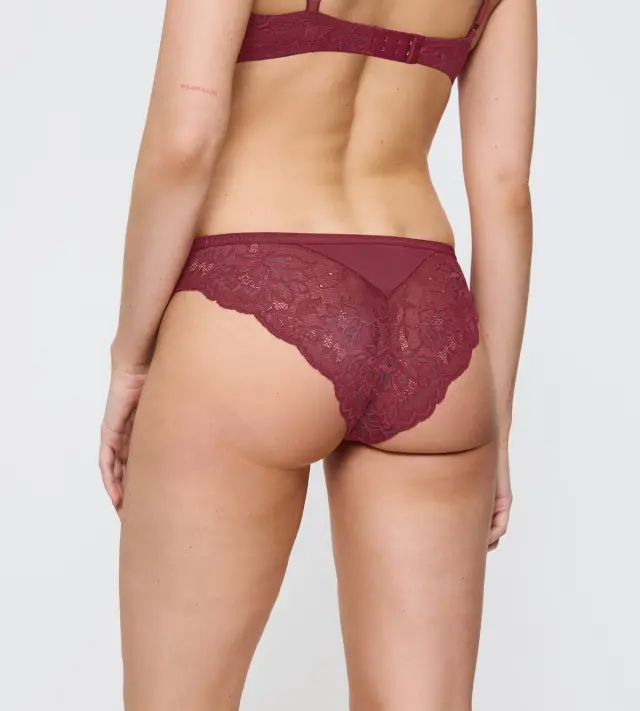 Triumph Σλιπ Amourette Charm T Brazilian 01 Burgundy 2