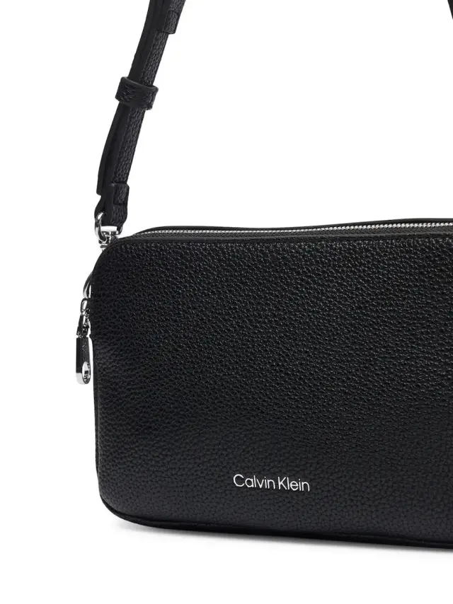 Calvin Klein Γυναικεία Μικρή Τσάντα Χιαστί Camera Bag Μαύρη 2