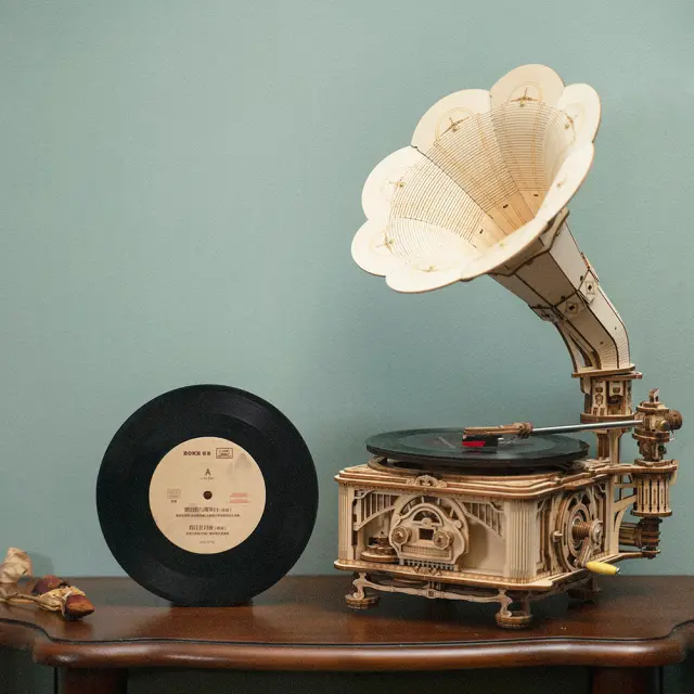 Robotime DIY Κατασκευή Classical Gramophone LKB01D 2
