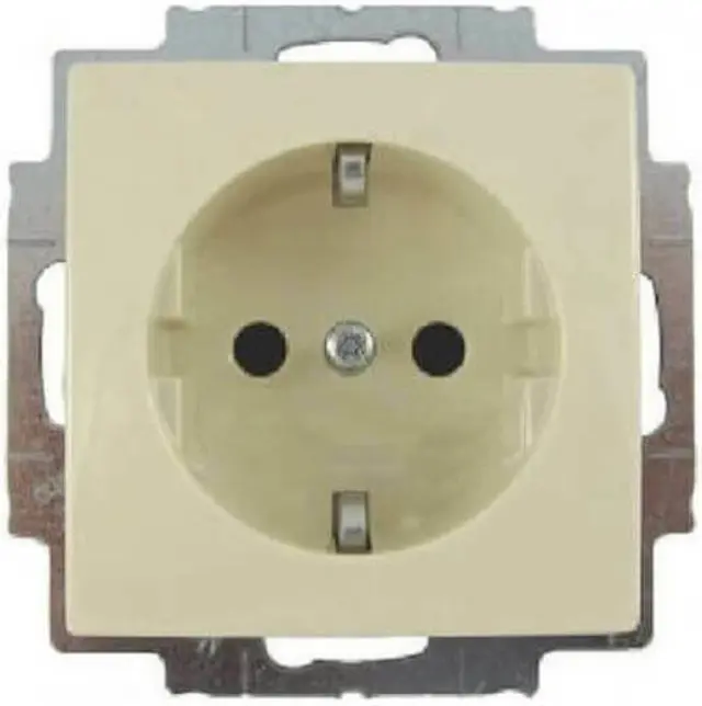 Πρίζα σούκο Ιβουάρ BASIC55 12997
