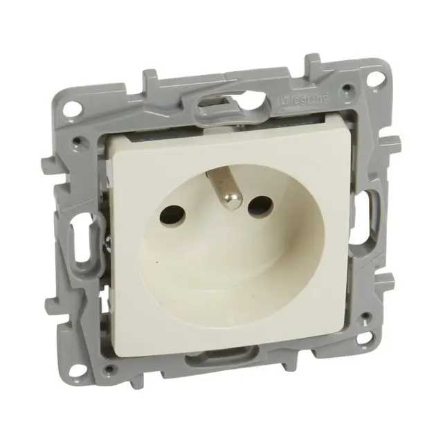2P+E French standard socket outlet Niloé - with shutters -screw terminals -ivory