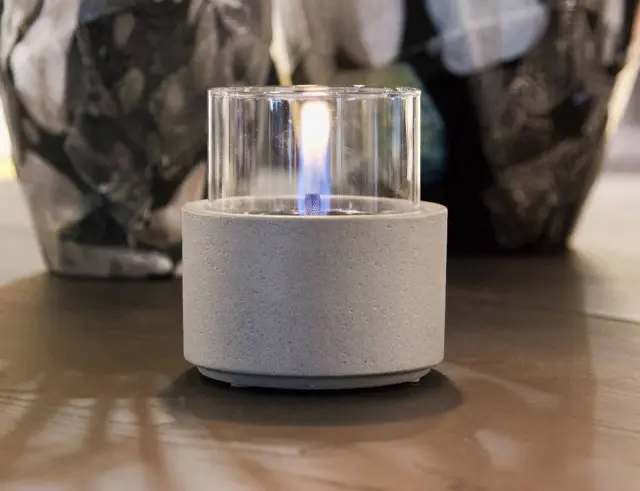 Επιτραπέζια Εστία Φωτιάς Lotus 12 Tenderflame με διάρκεια καύσης 9 - 10 ώρες, χωρητικότητα δεξαμενής 300ml και διαστάσεις 13x17.5cm - Concrete TF-300082