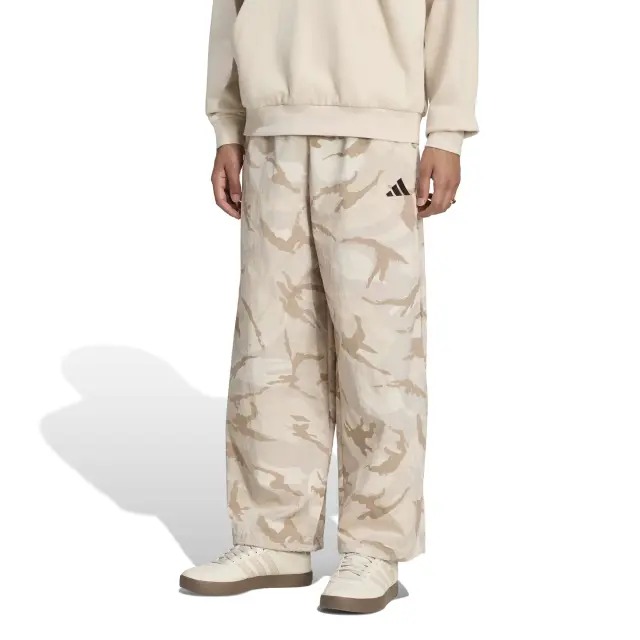 Adidas Essentials Camo Woven Parachute KG4735 - M
