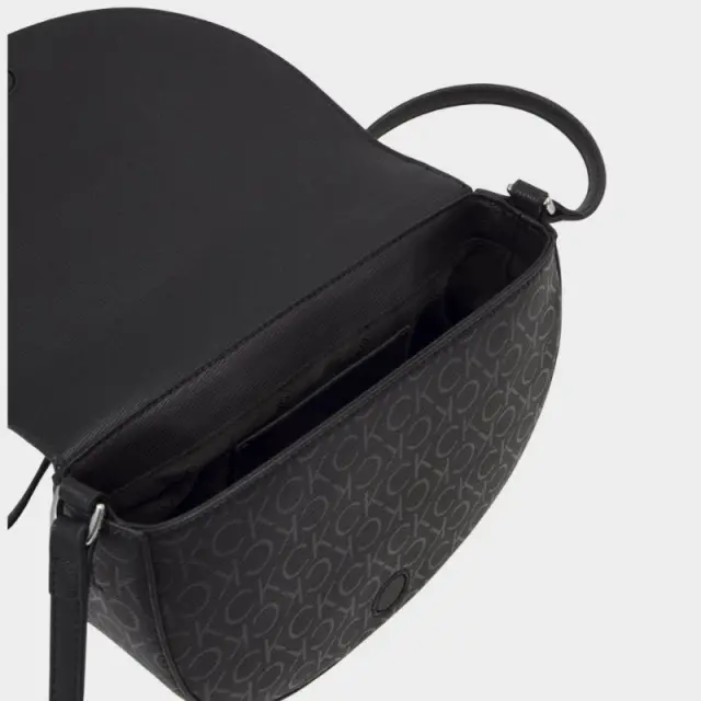 Calvin Klein - Γυναικεία Τσάντα Ώμου Ck Daily Saddle Bag K60K611879-0GJ Μαύρο 2