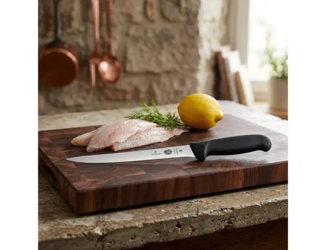 Μαχαίρι φιλεταρίσματος Victorinox Fibrox με στενή, εύκαμπτη λάμα μήκος λεπίδας 20cm - Black5.3763.20