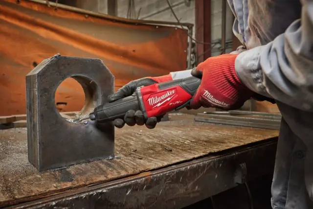 Milwaukee 4933480955 - Ευθύς Τροχός Μπαταρίας Μεταβλητής Ταχύτητας 18V Li-ion, M18 FDGROVB-0X FUEL MW (Χωρίς Μπαταρία + Φορτιστή) + Βαλίτσα 2