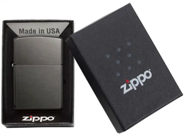 ZIPPO Αναπτήρας - 28378 Classic Grey με Λογότυπο Zippo 3
