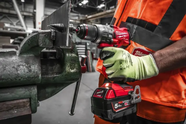 Milwaukee 4933479860 - Δραπανοατσάβιδο Μπαταρίας Κρουστικό 18V Li-ion, M18 FPD3-502X FUEL MW με 2 Μπαταρίες 5.0Αh (2x 5.0Αh) + Φορτιστή + Βαλίτσα 2