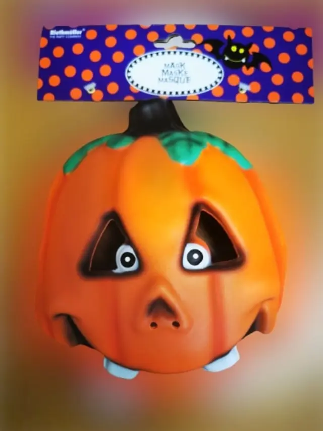 Παιδική πλαστική Μάσκα Halloween 3 σχέδια 17.3 x 18.4 εκ. - 1 τεμ