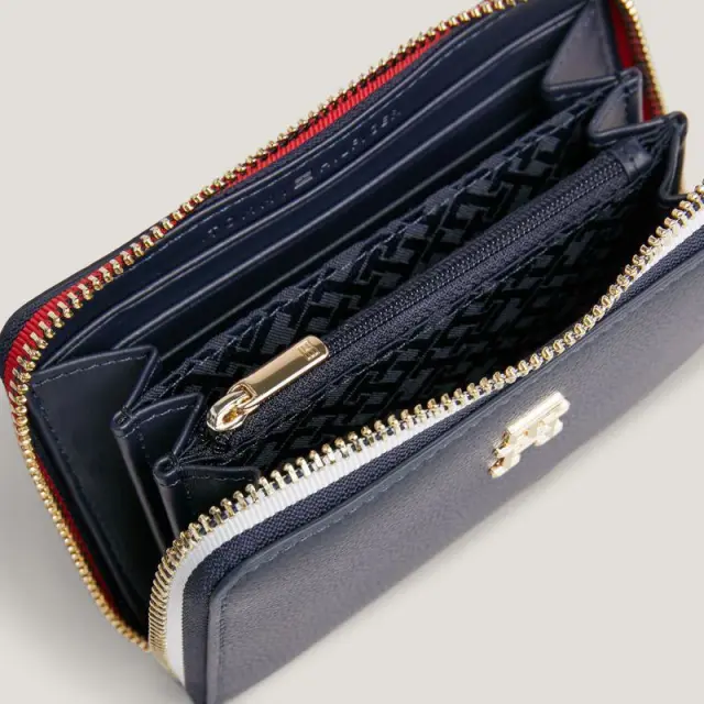 Tommy Hilfiger - Γυναικείο Πορτοφόλι Th Essential Sc Med Za Corp AW0AW16092-DW6 Μπλε Σκούρο 3