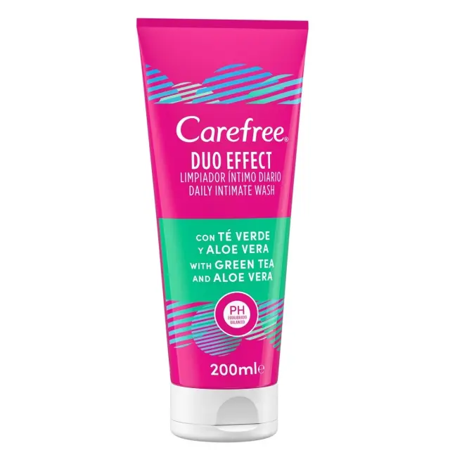Carefree Duo Effect Intimate Wash Aloe Vera Tube 200ml