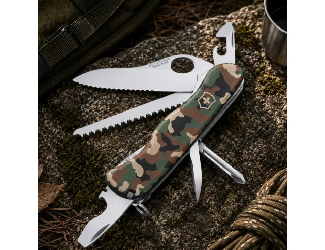 Ελβετικός Σουγιάς Victorinox Trailmaster MW με 12 λειτουργίες και μήκος 11.1cm - Camouflage0.8463.MW94