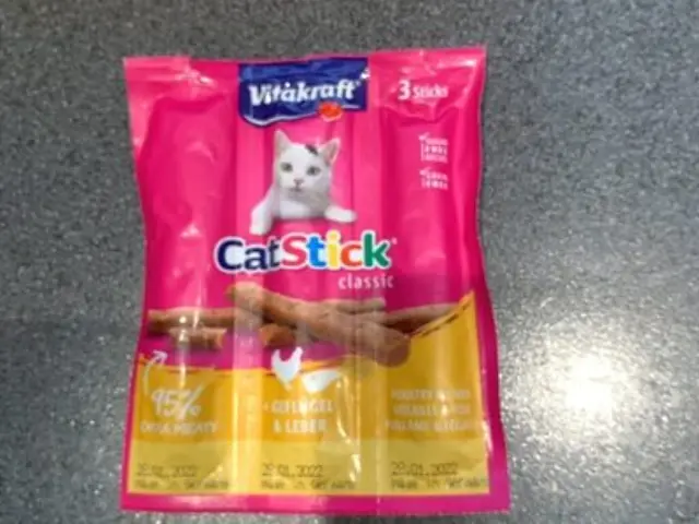 Vitakraft Cat Stick Classic Poultry & Liver Λιχουδιά για Γάτες (3x18gr) Μονόχρωμο