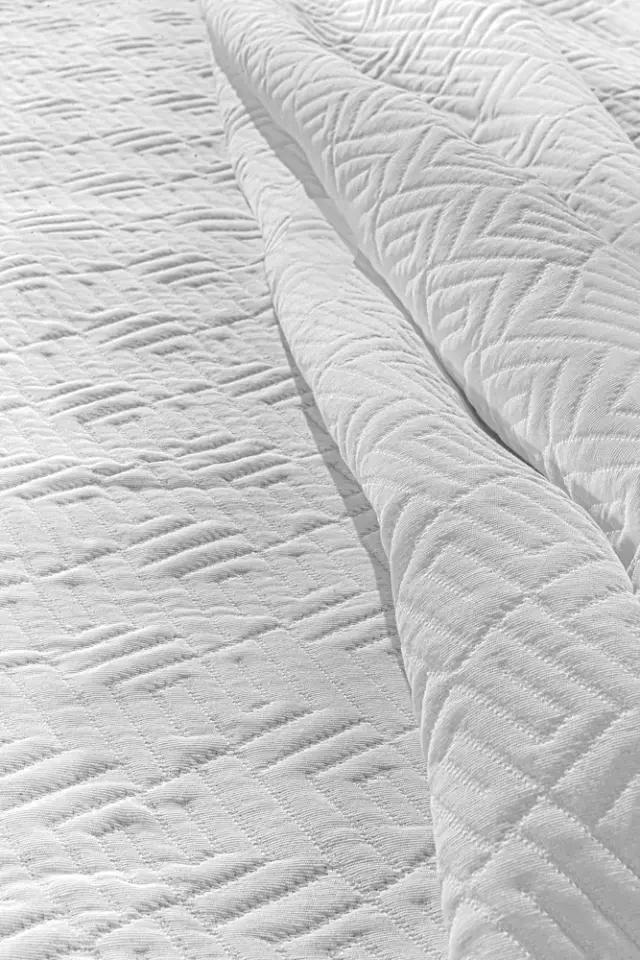 ΚΟΥΒΕΡΤΟΡΙΟ ΥΠΕΡΔΙΠΛΟ (245X260) PATTERN WHITE GUY LAROCHE 3