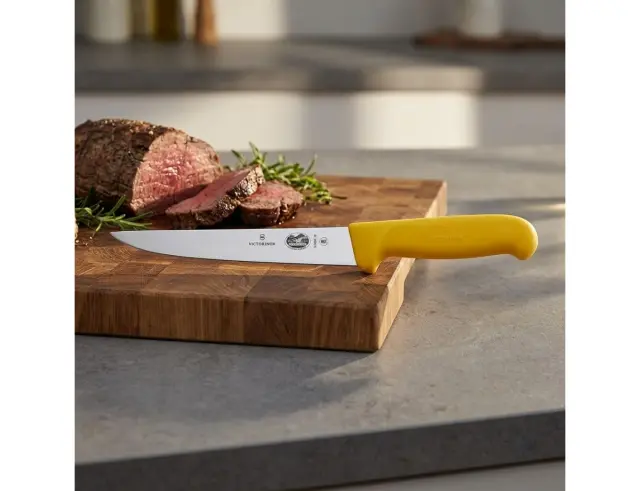 Μαχαίρι Κρέατος Victorinox Fibrox με στενή λεπίδα και μήκος 20cm - Yellow5.5508.20