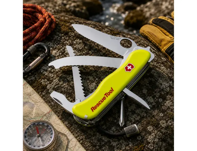 Ελβετικός Σουγιάς Victorinox Rescue Tool MW με 13 λειτουργίες και μήκος 11.1cm - Yellow0.8623.MWN