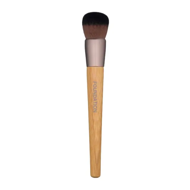 Seventeen Foundation Brush Bamboo Handle