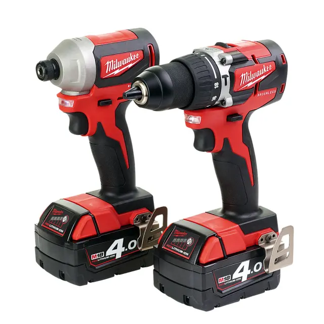 Σετ Εργαλείων Μπαταρίας MILWAUKEE M18 CBLPP2A-402C 2