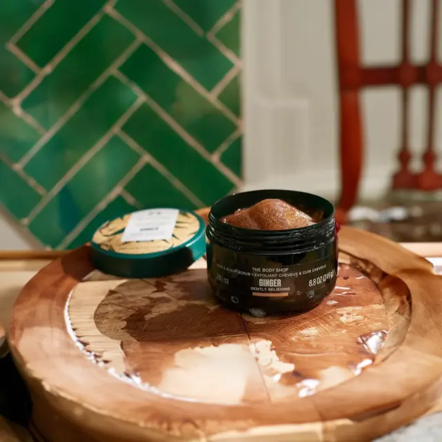 The Body Shop Ginger Hair & Scalp Scrub 3