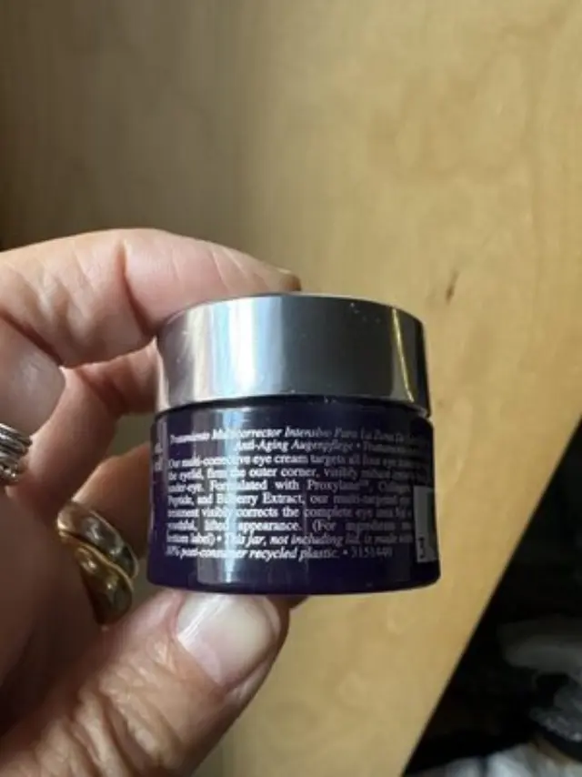Super Multi-Corrective Eye Zone Treatment 2