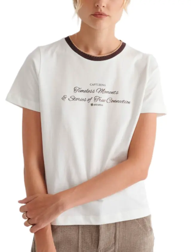 Attrattivo γυναικείo t-shirt με lettering 9923935-1