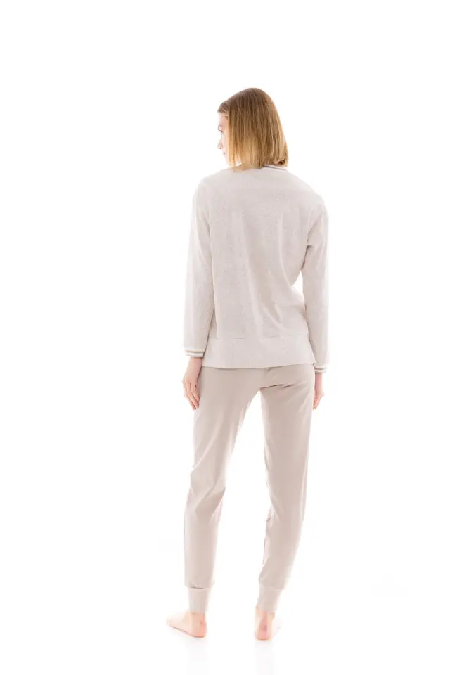 W1399 - Type - PYJAMA AUTUMN DREAMS 3