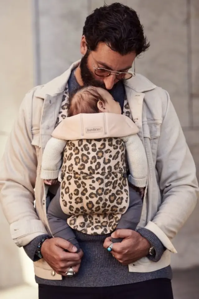 BabyBjörn Μάρσιπος Mini Cotton, Beige/Leopard - 1408-021075 2