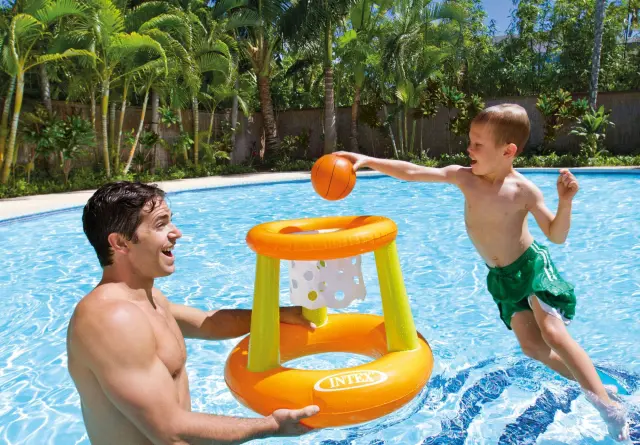Intex Floating Hoops Φουσκωτό Πλωτό Στεφάνι Μπασκέτας Με Μπάλα - 67x55εκ. 3+Χρ. 2