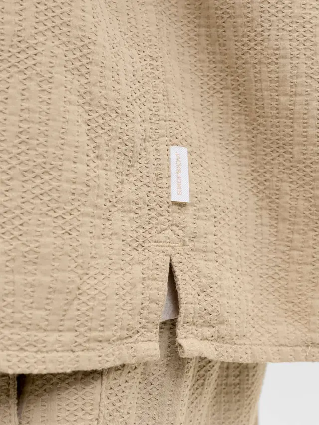 JORMONTAUK WAVY TEXTURE SHIRT SS SN Crockery 2
