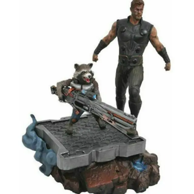 Diamond Select Φιγούρα Marvel Premier Avengers Thor + Rocket Statue 30cm (APR182163)